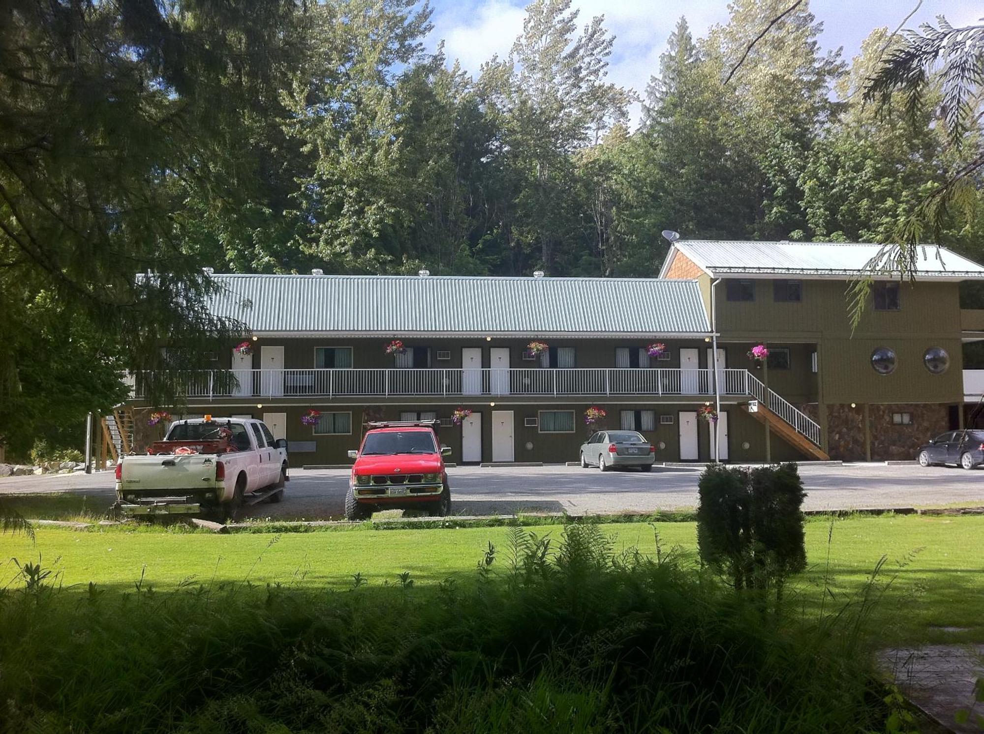 The Hitching Post Motel Pemberton Exterior foto
