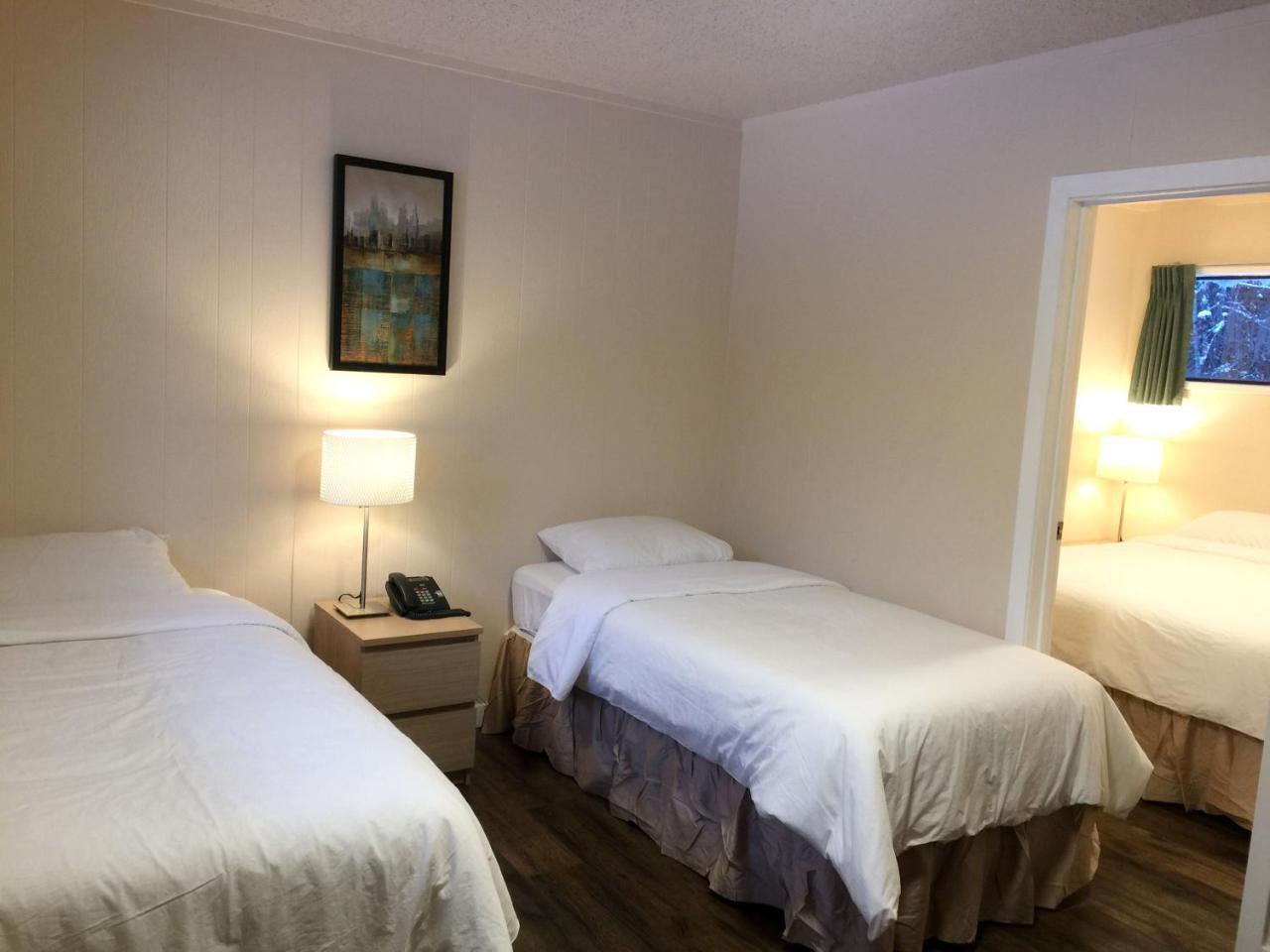 The Hitching Post Motel Pemberton Exterior foto